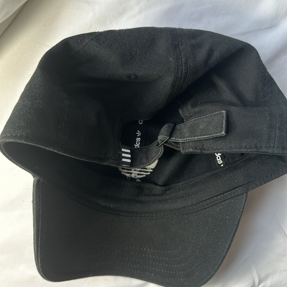 Adidas hat - Picture 3 of 3